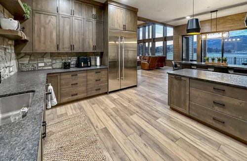 Tamarack Resort Cabin | Lakeside 7 Bedroom Cabin w/Private Boat Dock