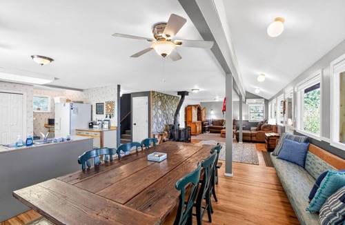 Tamarack Resort House | Lakeside Cabin With Private Dock & Sandy Beach