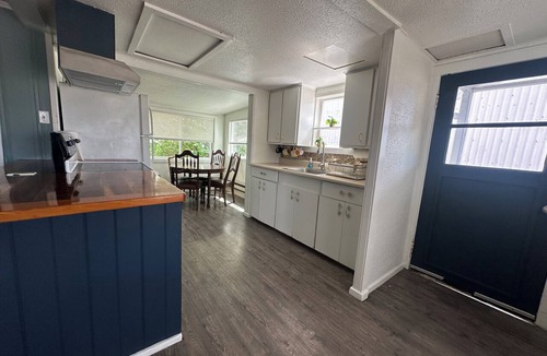 Lakeside House | Lakeside Cottage with Water and Dune Access