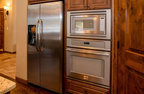 Sunriver Cabin | Lakeside Luxury Home with Access to Exclusive Golf