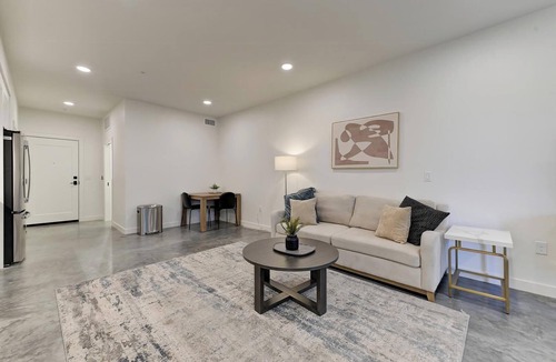 Sugar House Apartment | Landing | Amazing Studio, Gym, Game Room