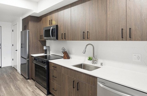 Crown Hill Apartment | Landing | Beautiful 1BD, Gym