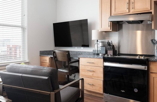 Five Points South Apartment | Landing | Beautiful Studio, Gym, Yoga Studio