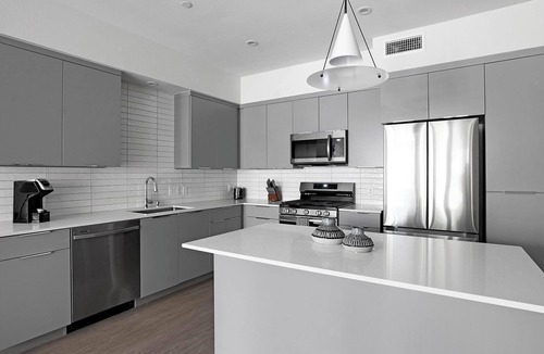 Rhodes Ranch Apartment | Landing | Beautiful 1BD, Gym, Courtyard
