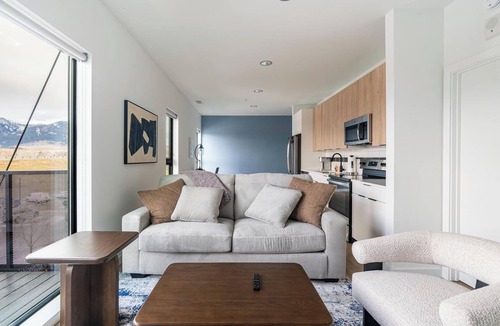 Bozeman Apartment | Landing | Chic 2BD in Downtown Bozeman