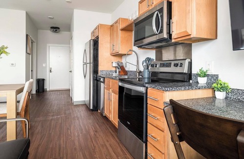 Five Points South Apartment | Landing | Modern Studio, Gym, Yoga Studio