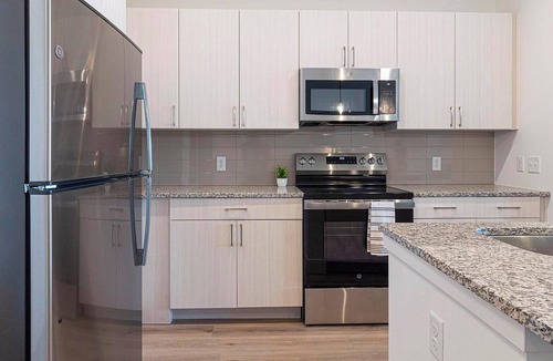 Firestone Apartment | Landing | Spectacular 2BD, Gym, Clubhouse