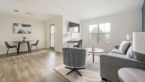 Murfreesboro Apartment | Landing Spectacular 1BD Game Room Courtyard