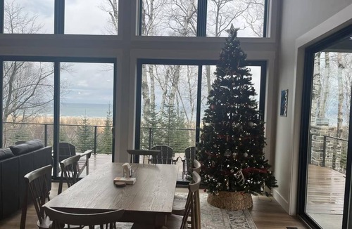 Grand Marais Cottage | Lanes End: Spacious Lakefront Retreat in Scenic Grand Marais
