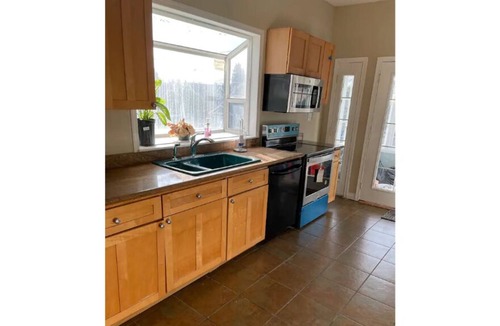 Hilltop House | large beautiful home in the heart of Tacoma WA