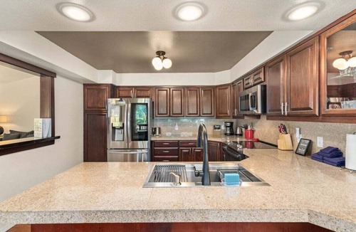Leavenworth House | Large Family Retreat | Hot Tub, Views & Game Room