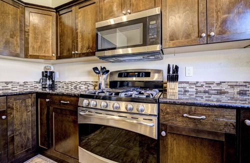 Kennewick House | Large Home Yard 3 Car Garage 4 3 1207