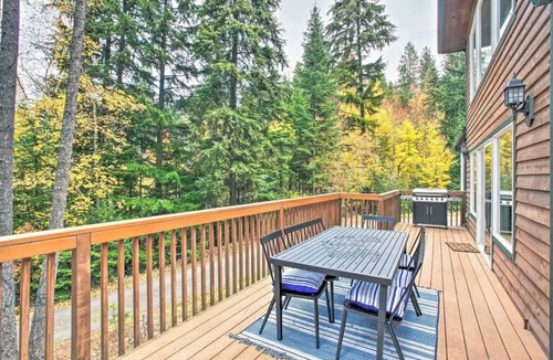 Clarksville House | Large Lake View Home with Theatre and Small Creek