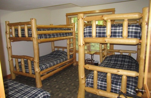Bitely Cabin | Large lodge perfect for a relaxing, quiet getaway.
