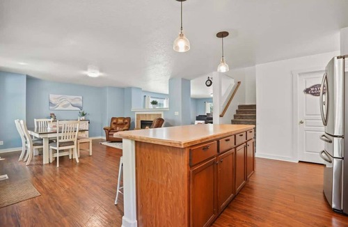 Nampa House | Large Nampa Home Sleeps 20 Near Lake Lowell Pool + Bunk Room