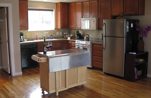 Medford House | Large Private Carriage-House Retreat with Amazing Views