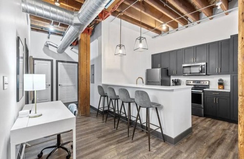 Downtown St. Louis Apartment | Large Riverfront Loft - Walk to Arch, Casino, Convention Center in minutes