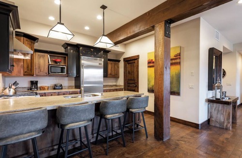 North Park City Condo | Last-Minute Savings! Ski Access, On-site Chair Lift and Hot Tub!