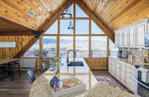 Lava Hot Springs House | Lava`s Kings of The Hill