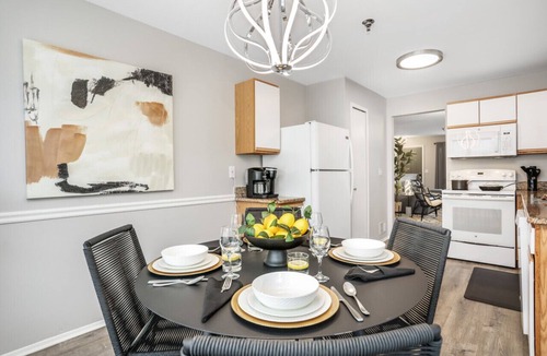Southfield Condo | Lavish Nest/KingBed/Min to Ascension Hospital