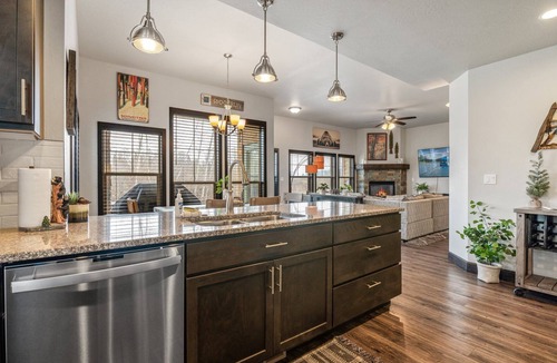 Dover Bay Condo | Lazy Bear Lodge - 3 Bedroom 2 Bath Bayside Condo