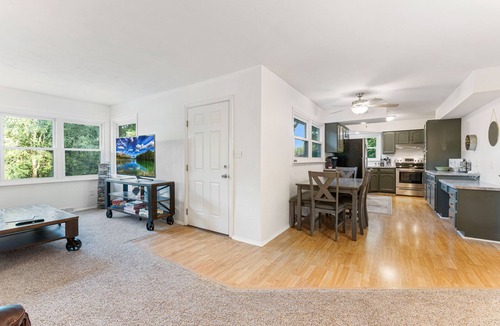 Le Claire Condo | Le Claire Condo