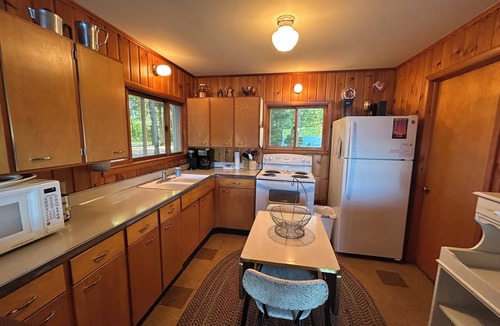 Interlochen House | Leaning Pine: A Quiet Lakefront Cottage