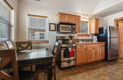 Dover Bay House | Let your cares drift away at "Summer Breeze" and enjoy lake life on Lake Pend Oreille!