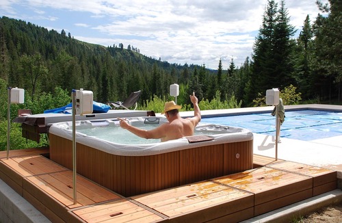 Idaho County House | Lifewater Ranch - A Place Of Rest And Healing. Fishing, Hiking, Spa, Pool