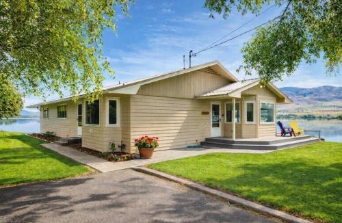 Oroville House | Linger Longer Lakeside