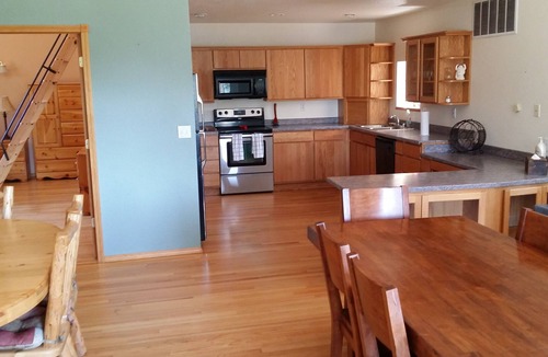 La Pine House | Little Deschutes River Family Retreat - Fun for the whole Family!