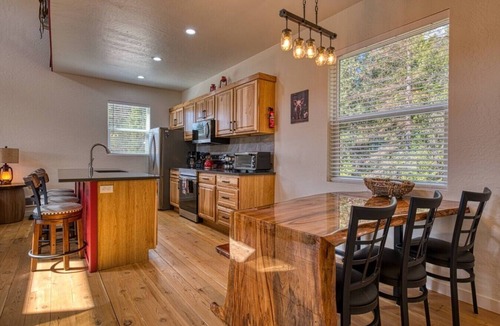 Sagle House | Little Red Hog Haven