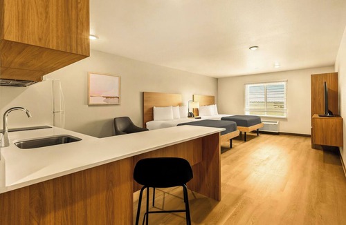 West Jordan Hotel | LivAway Suites SLC- West Jordan