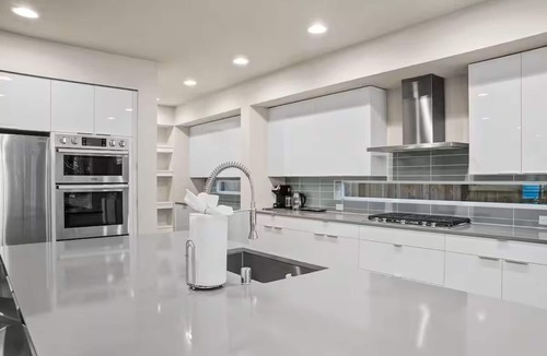Port Orchard House | Live Luxe - 4K SQFT by Famous Golf Course