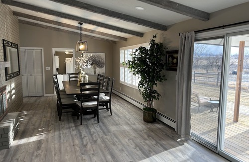 Cody House | Located on a beautiful ranch! Relax with mountain view’s & a pool table