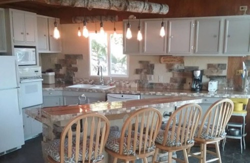 Worley Cabin | Location location location! 2026 open for renting. Discounts for long stays.