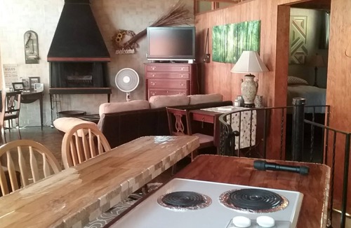 Worley Cabin | Location location location! 2026 open for renting. Discounts for long stays.
