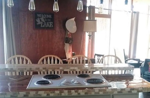 Worley Cabin | Location location location! 2026 open for renting. Discounts for long stays.