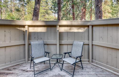 Black Butte Ranch House | Lodge Room 024