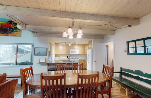 Tennis Village Condo | Lodge-Style Getaway with Access to The Cove