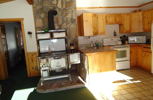 Jackson Cabin | Lodging Near Grand Teton National Park And Jackson Hole