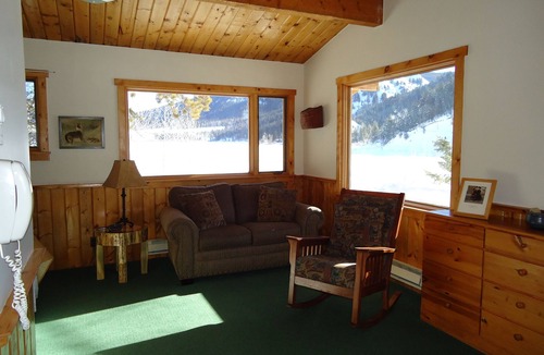 Jackson Cabin | Lodging Near Grand Teton National Park And Jackson Hole