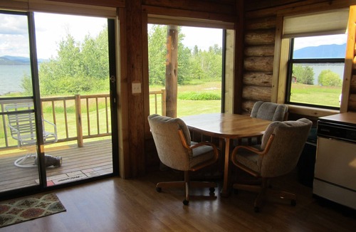 Polson House | Log cabin on Flathead Lake