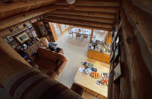 Indian Paintbrush House | Log home in Jackson Hole, near Grand Teton & Yellowstone