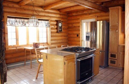 Moran House | Log Home Overlooking the Buffalo Valley, Family Holiday Pricing Promotions