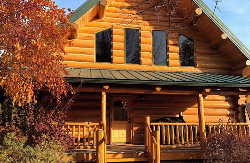 Newman Lake House | Log home retreat in Newman Lake
