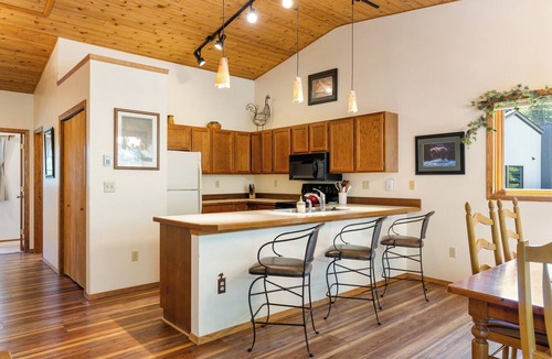 Big Sky Condo | Lone Pine Retreat | Big Sky | Pet Friendly!