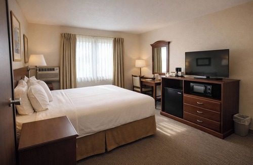 Sidney Hotel | Lone Tree Inn