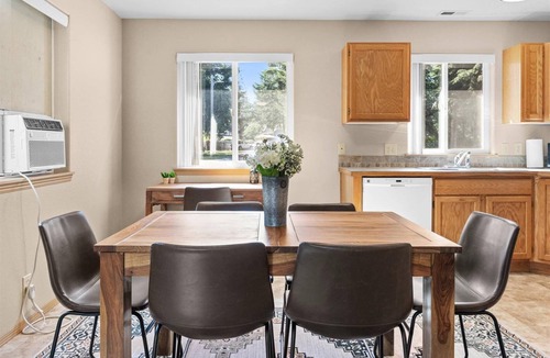Hayden House | Long Stays Welcome |Single Level Home w/Fireplace |Close to Silverwood, Restaurants & Hayden Lake!