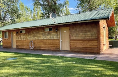 Ririe Apartment | Longhorn Cabin At Mountain River Ranch